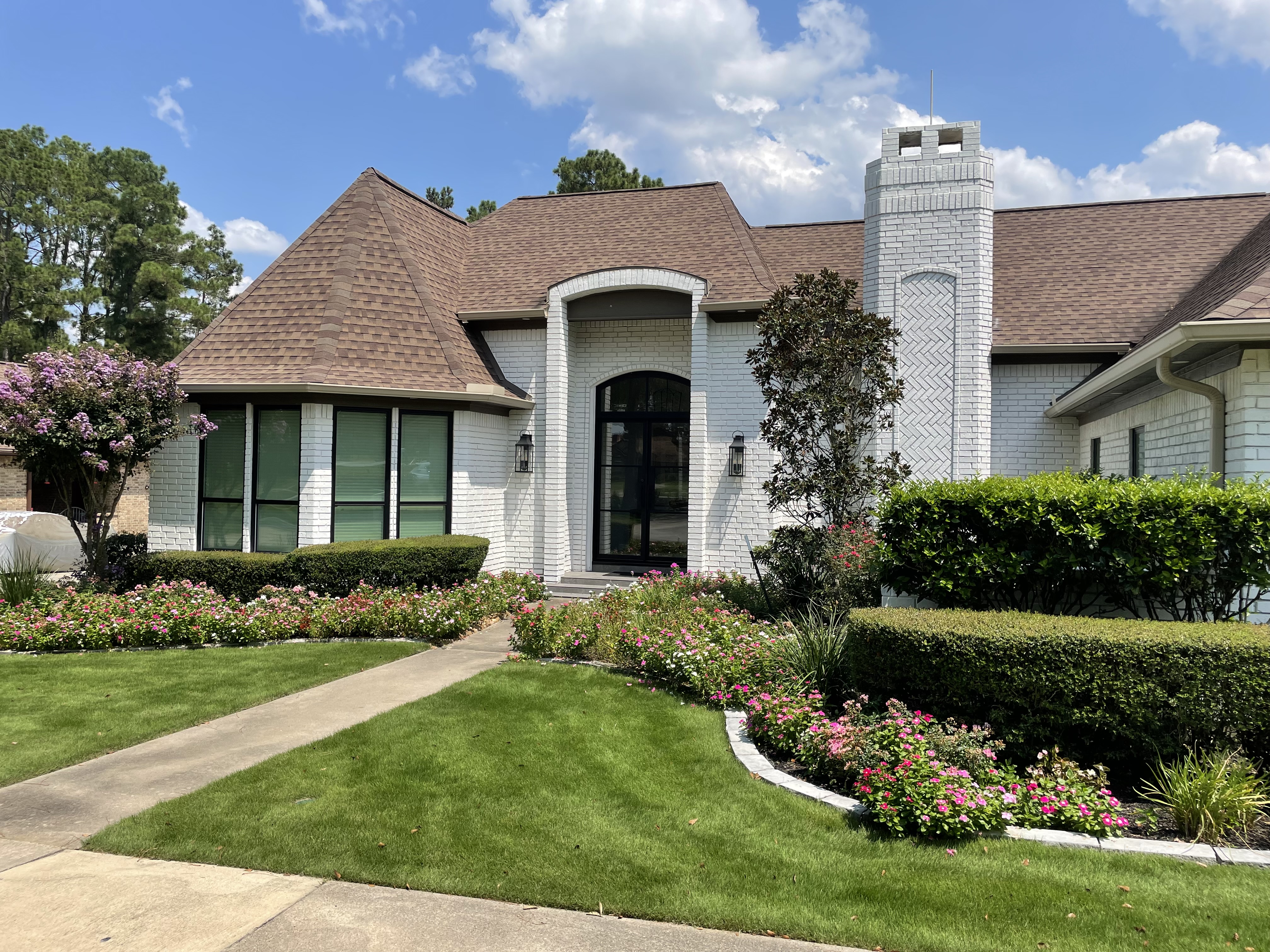Front yard landscape installation The Woodlands TX — New Yards Landscaping